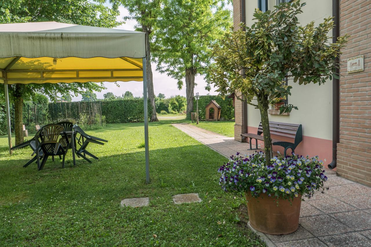 Agriturismo Alla Casella Ferrara Exterior photo